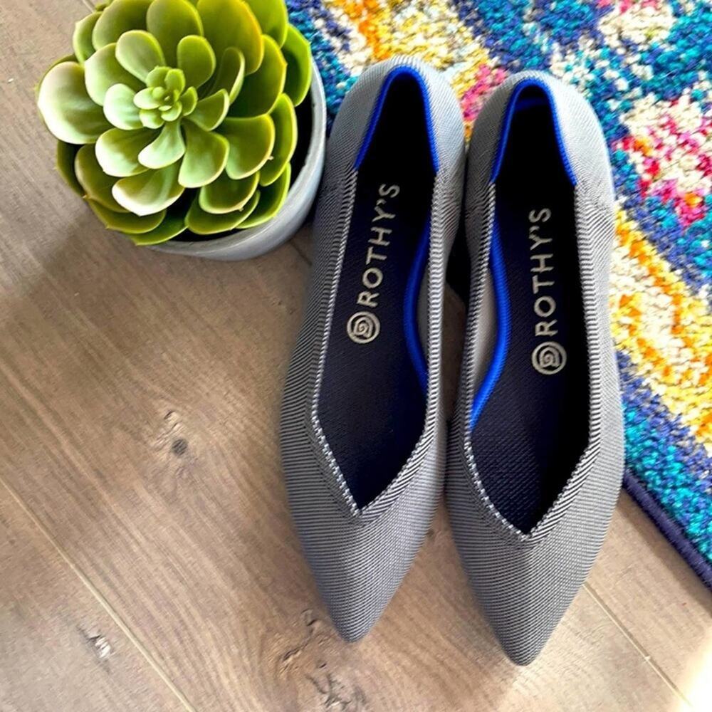 Rothys the point size 8.5 gray woman’s flat shoes..B/1
